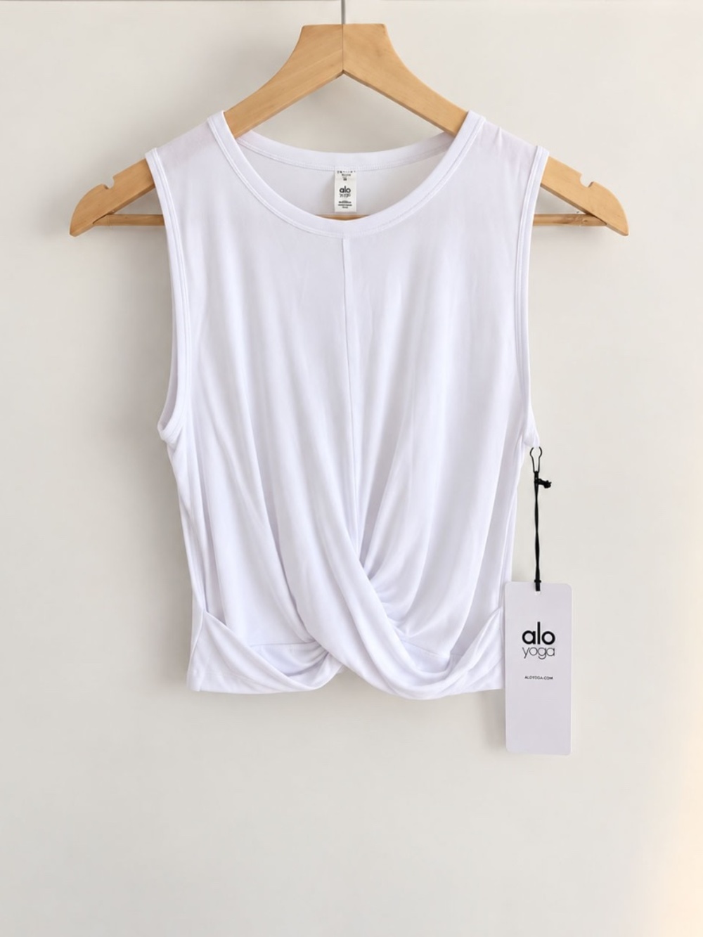 Alo Yoga Cover Tank White Size Small NWT